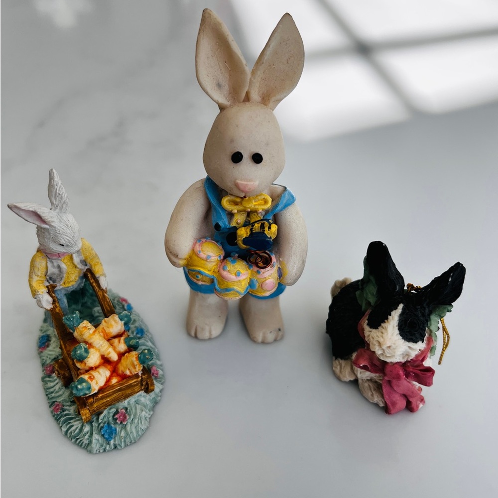vintage bunny Resin figurines 1980s set of 3 Easter
